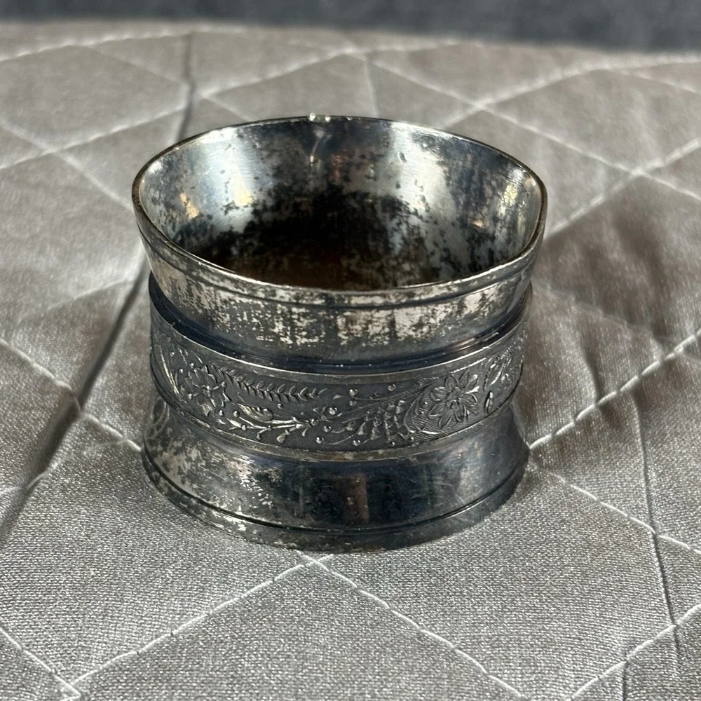 Antique Victorian Silverplate Floral Monogram Napkin Ring Estate 1880s Ornate‎